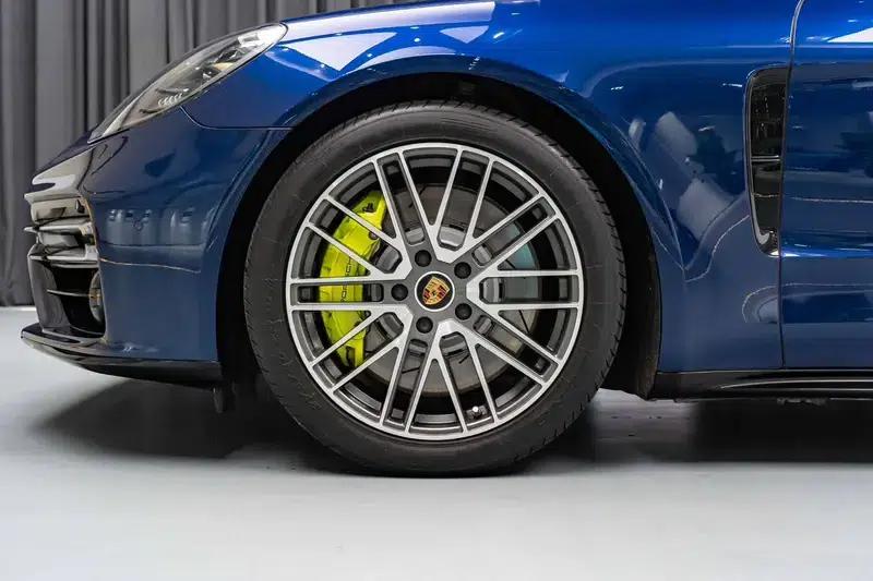 Panamera E-Hybrid 2021 Panamera 4S E-Hybrid Sport Turismo 2.9T — миниатюра 7