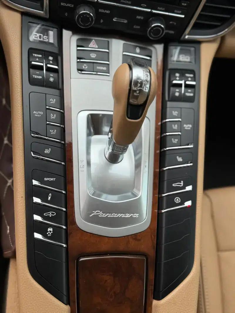 2012 Panamera E-Hybrid 3.6L Automatic 4WD 4-Seater (Parallel Import) — миниатюра 16