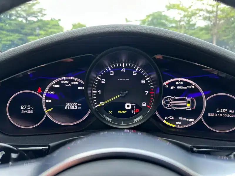 2017 Panamera E-Hybrid, Panamera 4 E-Hybrid Executive Long Wheelbase 2.9T — миниатюра 9