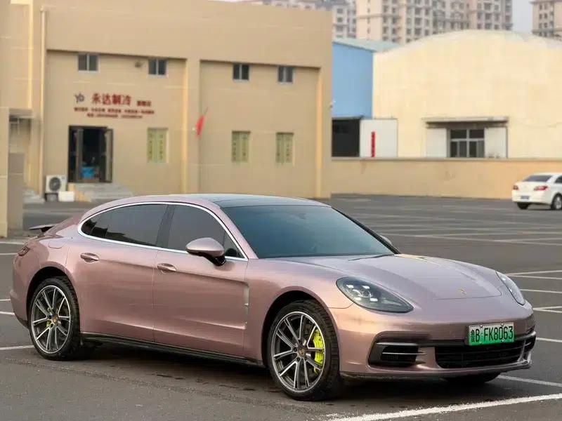 2017 Panamera E-Hybrid, Panamera 4 E-Hybrid Executive Long Wheelbase 2.9T — миниатюра 3