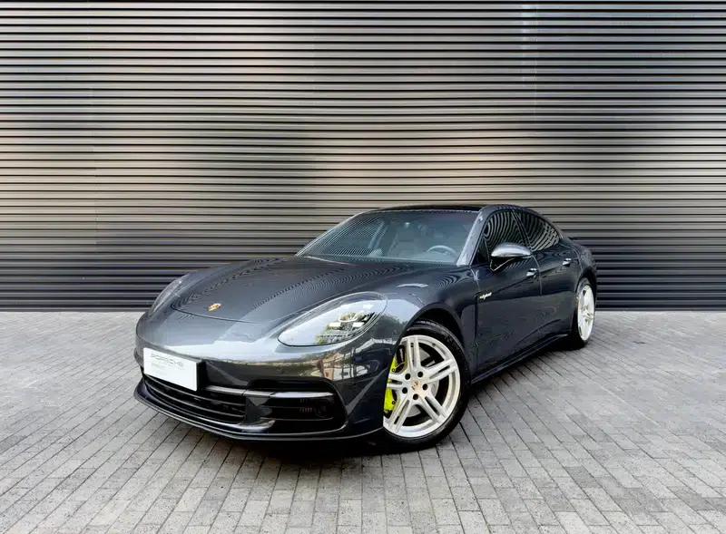 Panamera E-Hybrid 2018 Panamera 4 E-Hybrid 2.9T — миниатюра 1