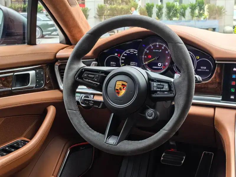2023 Panamera E-Hybrid, Panamera Turbo S E-Hybrid Executive Long Wheelbase 4.0T — миниатюра 13