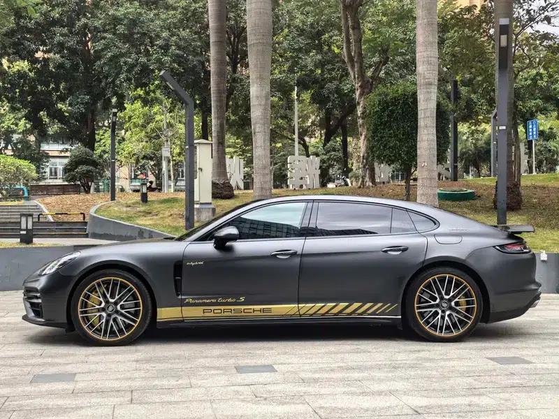 2023 Panamera E-Hybrid, Panamera Turbo S E-Hybrid Executive Long Wheelbase 4.0T — миниатюра 4