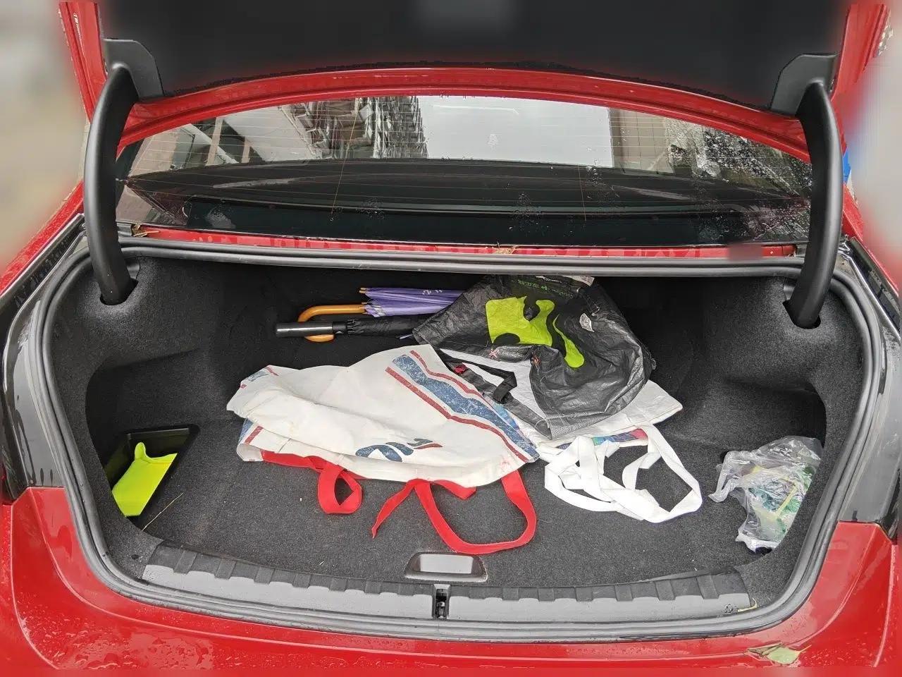 BMW i3 2023 eDrive 40 L Midnight Sports Package — миниатюра 19