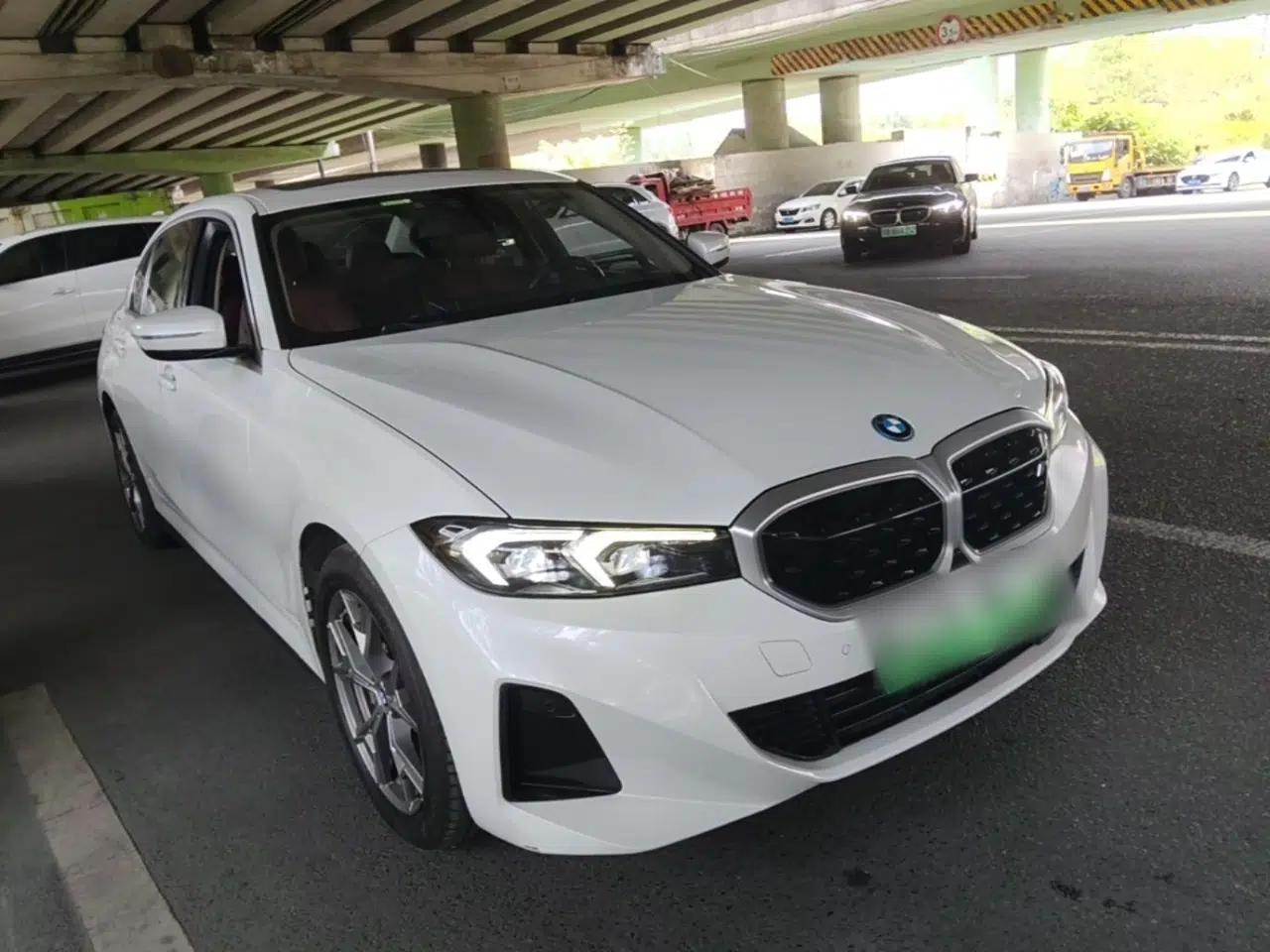 BMW i3 2022 eDrive 35 L — миниатюра 12