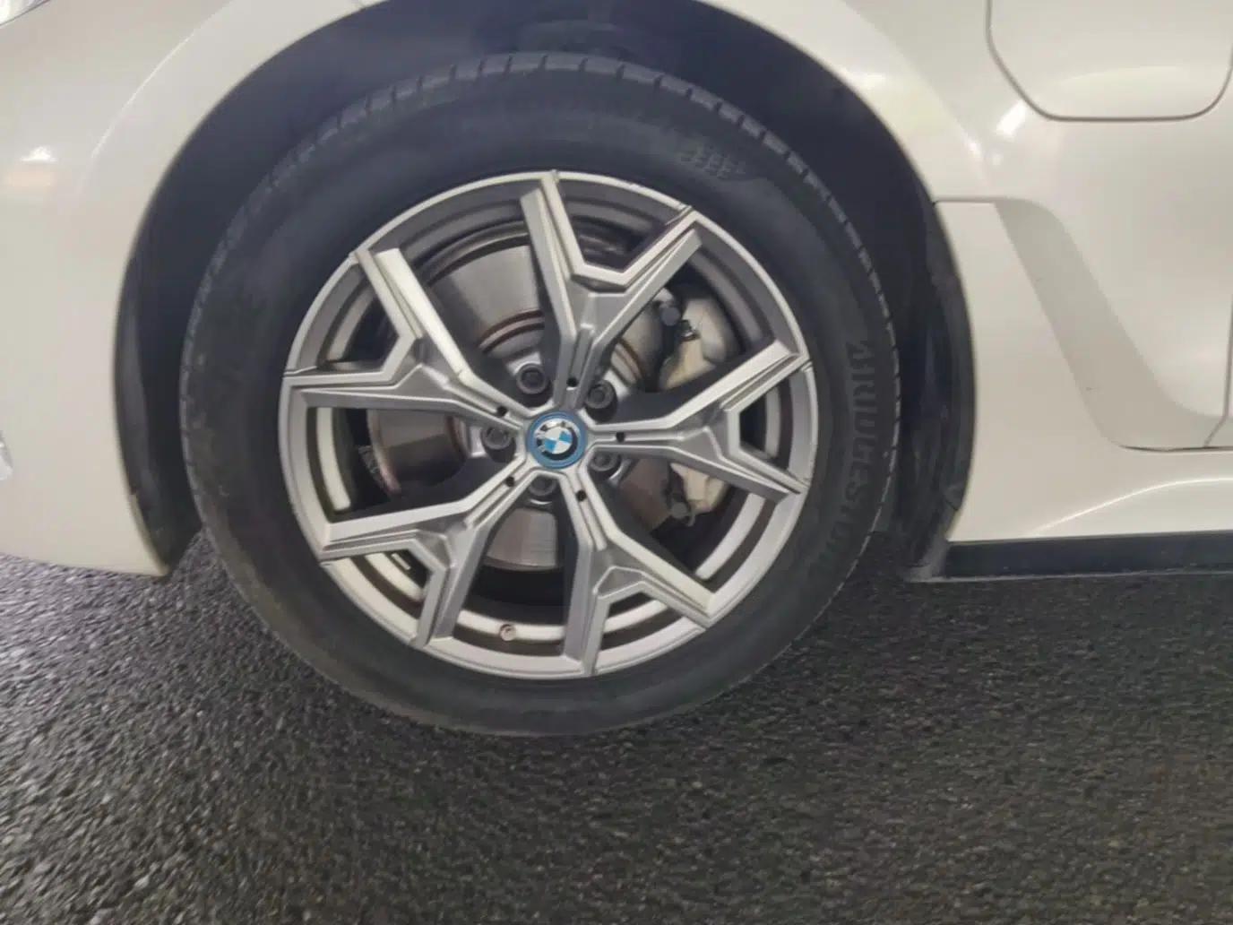 BMW i3 2022 eDrive 35 L — миниатюра 15