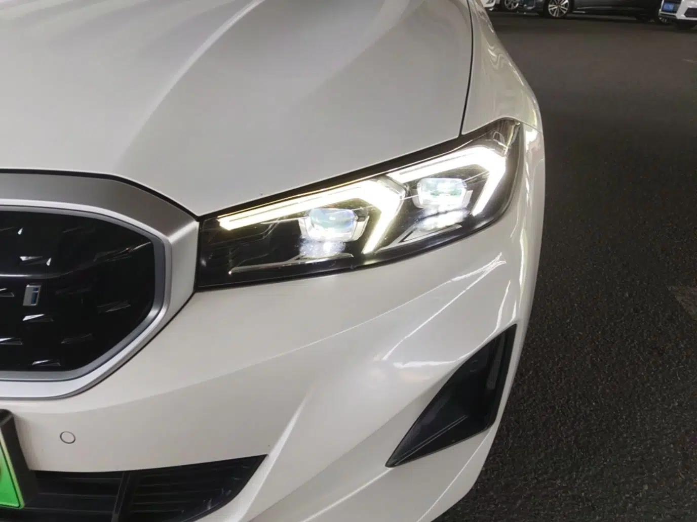 BMW i3 2022 eDrive 35 L — миниатюра 8