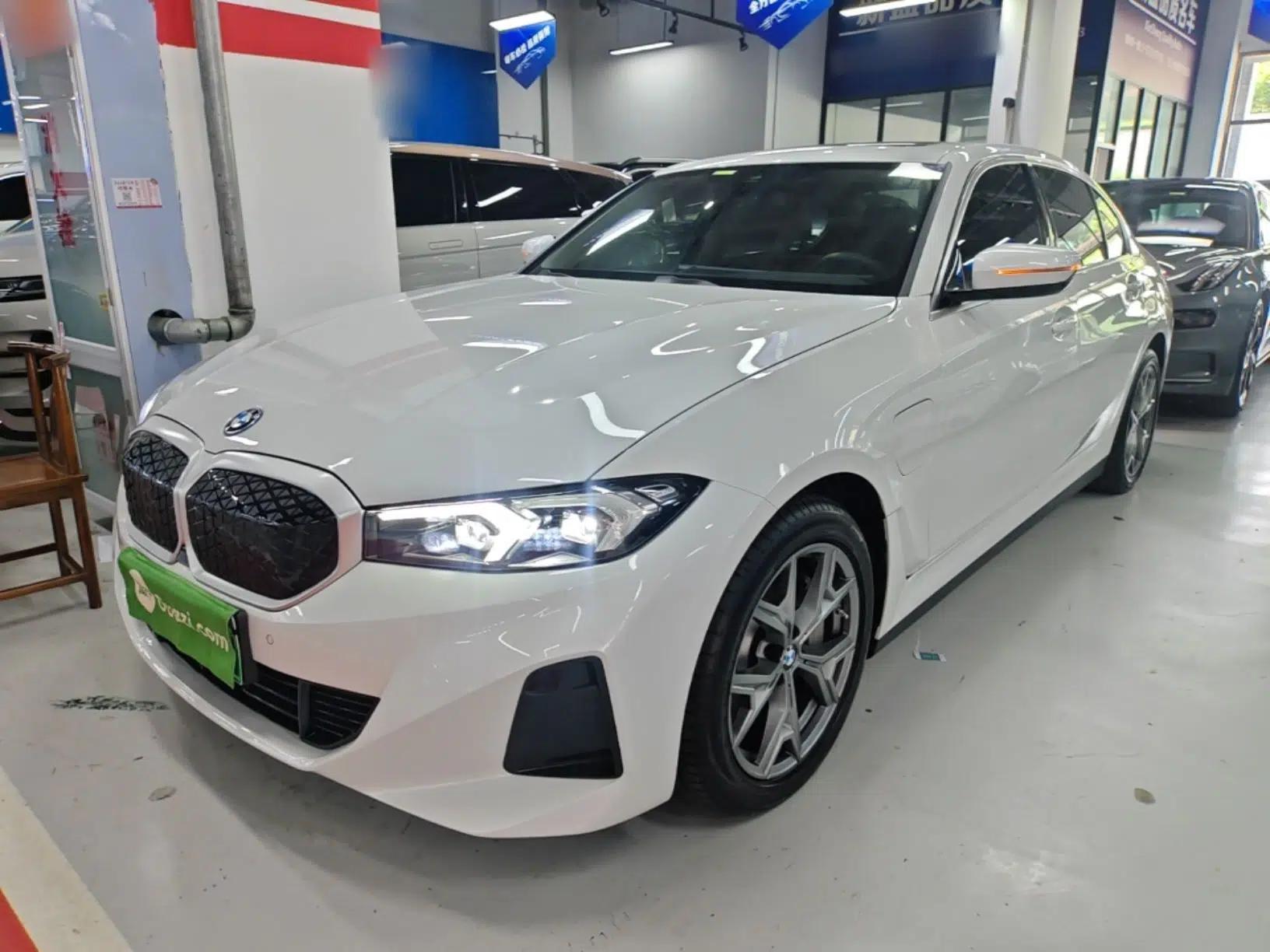 BMW i3 2025 eDrive 35 L — миниатюра 1