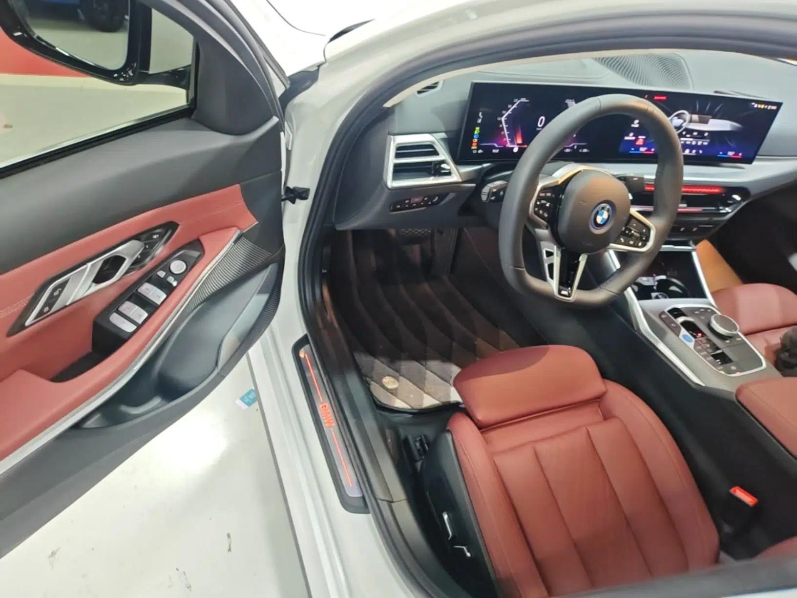 BMW i3 2025 eDrive 35 L — миниатюра 18