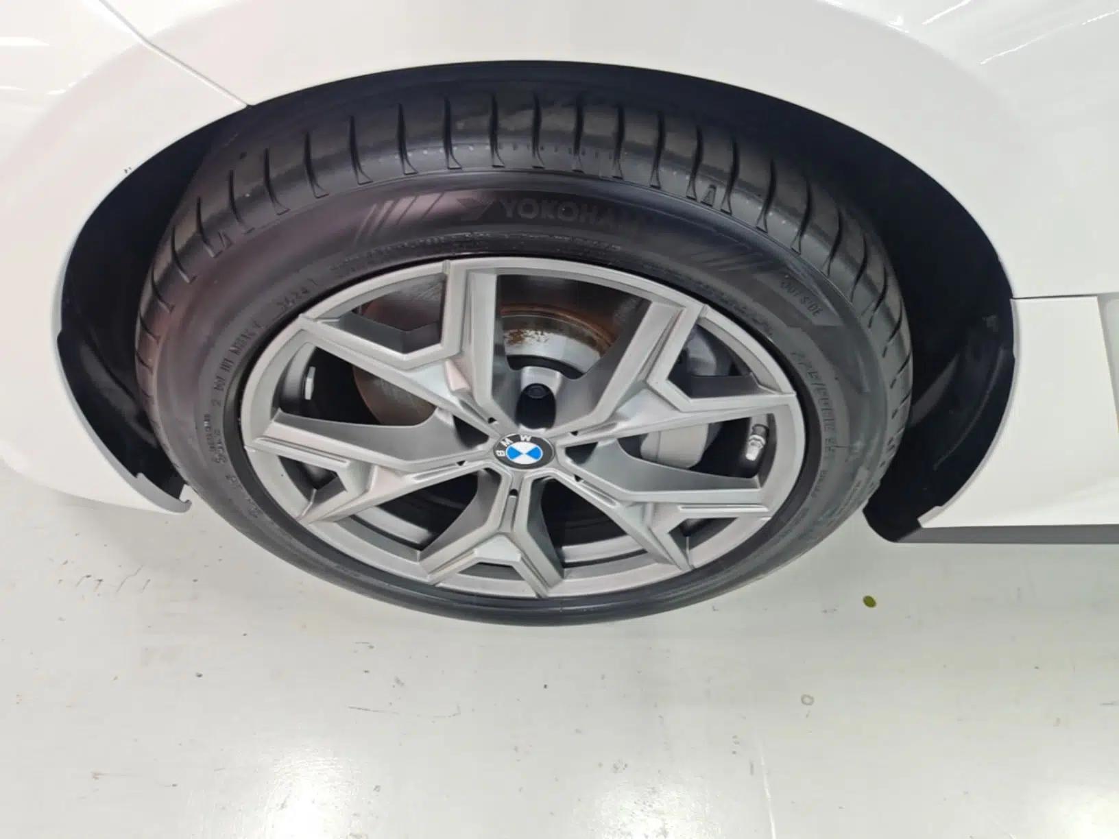 BMW i3 2025 eDrive 35 L — миниатюра 10
