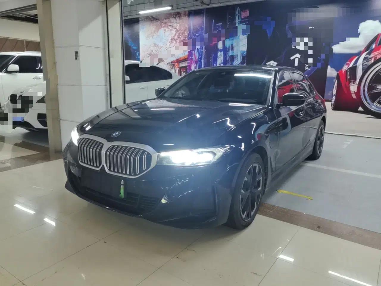 BMW i3 2024 eDrive 35 L — миниатюра 1