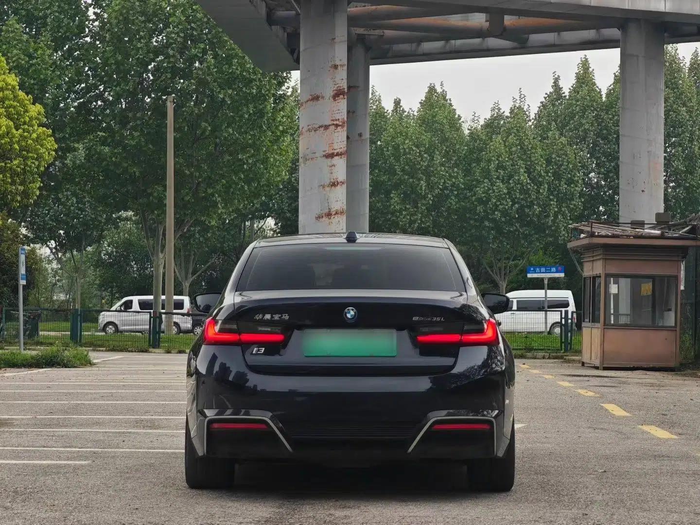 BMW i3 2022 eDrive 35 L — миниатюра 16