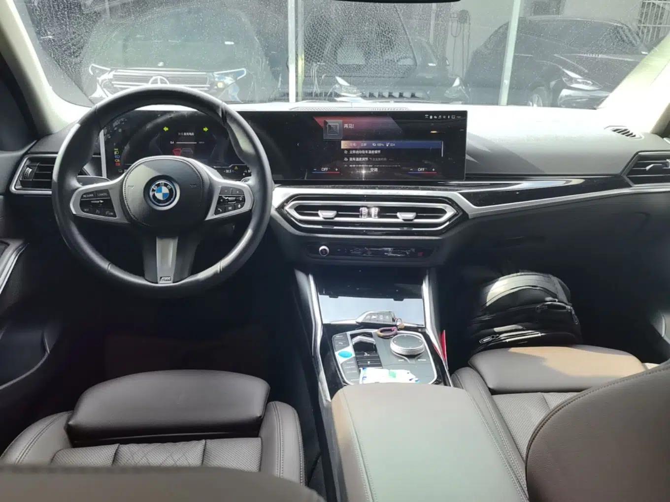 BMW i3 2022 eDrive 35 L — миниатюра 18