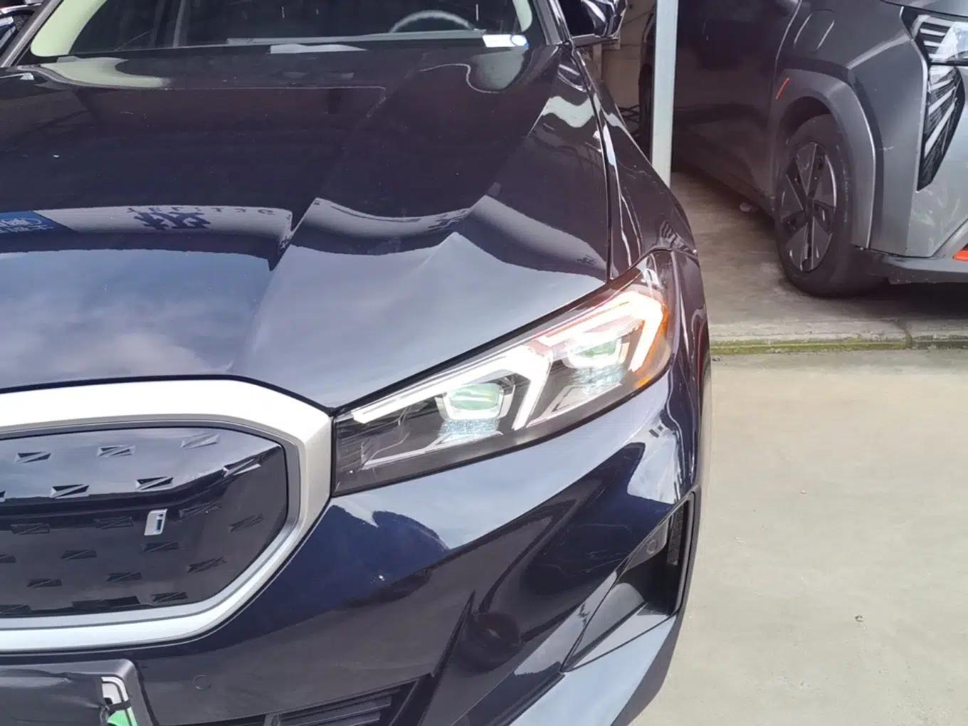 BMW i3 2022 eDrive 35 L — миниатюра 8