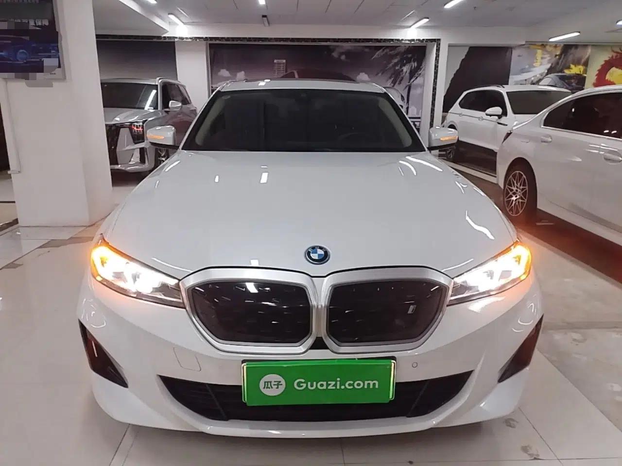 BMW i3 2024 eDrive 35 L — миниатюра 2