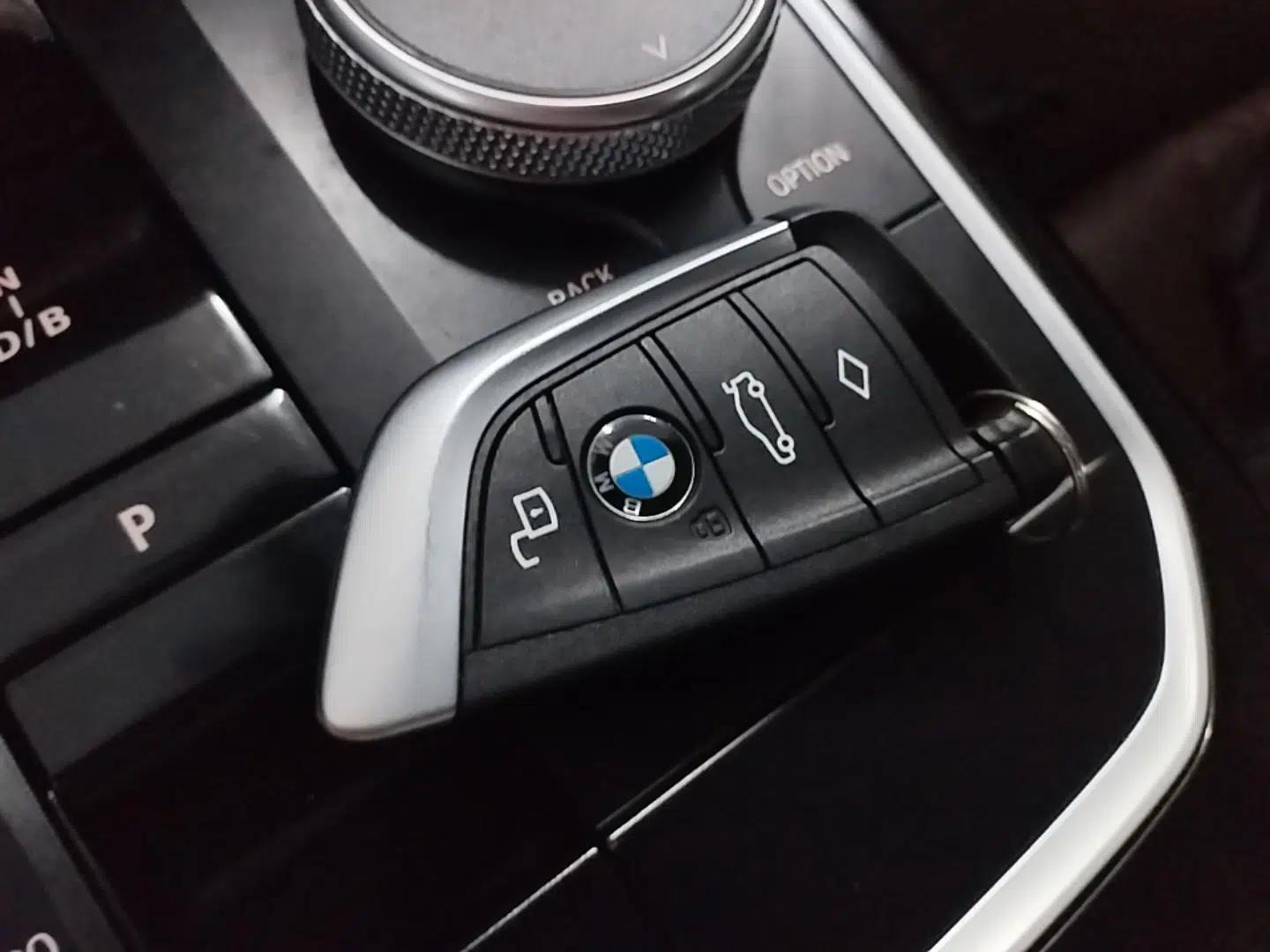 BMW i3 2024 eDrive 35 L — миниатюра 28