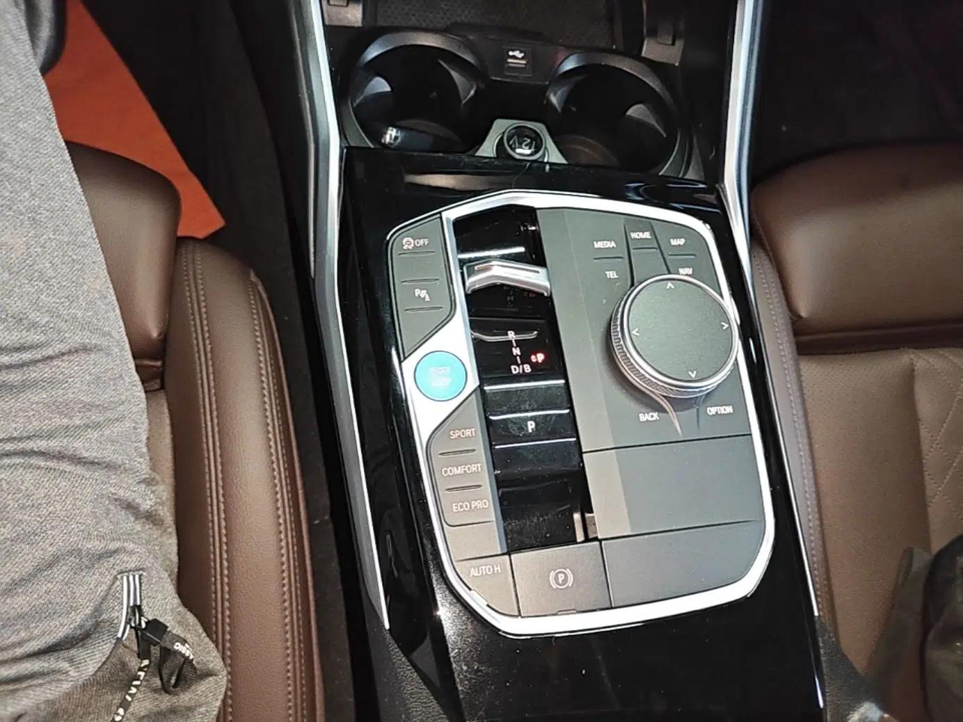 BMW i3 2022 eDrive 35 L — миниатюра 21