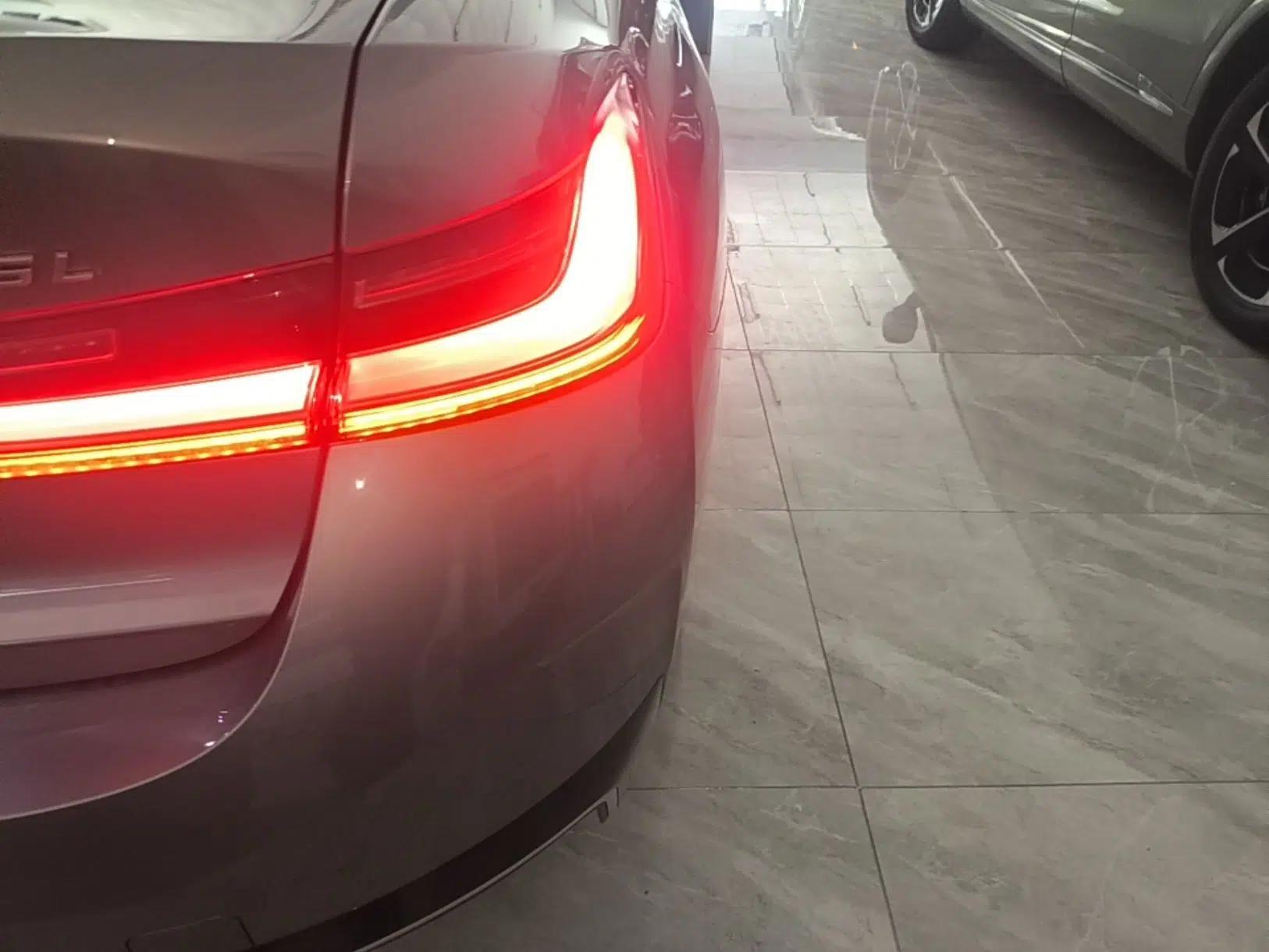 BMW i3 2022 eDrive 35 L — миниатюра 9