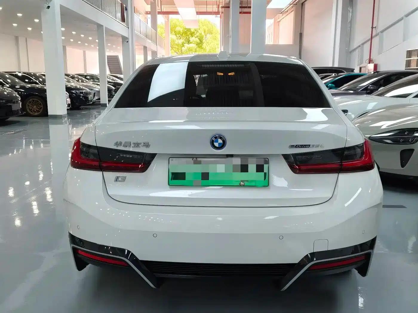 BMW i3 2024 eDrive 35L — миниатюра 15