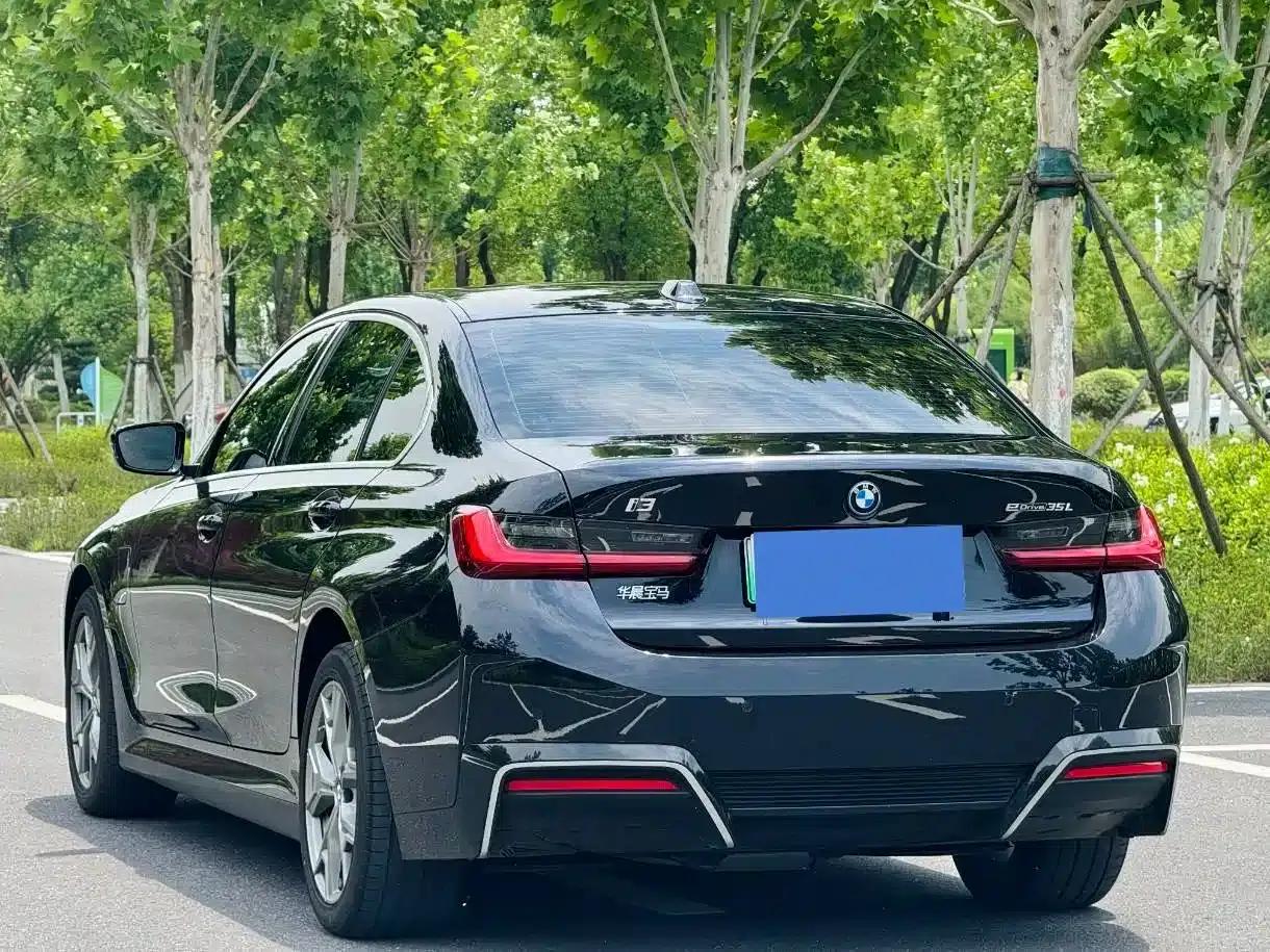 BMW i3 2025 eDrive 35 L — миниатюра 6