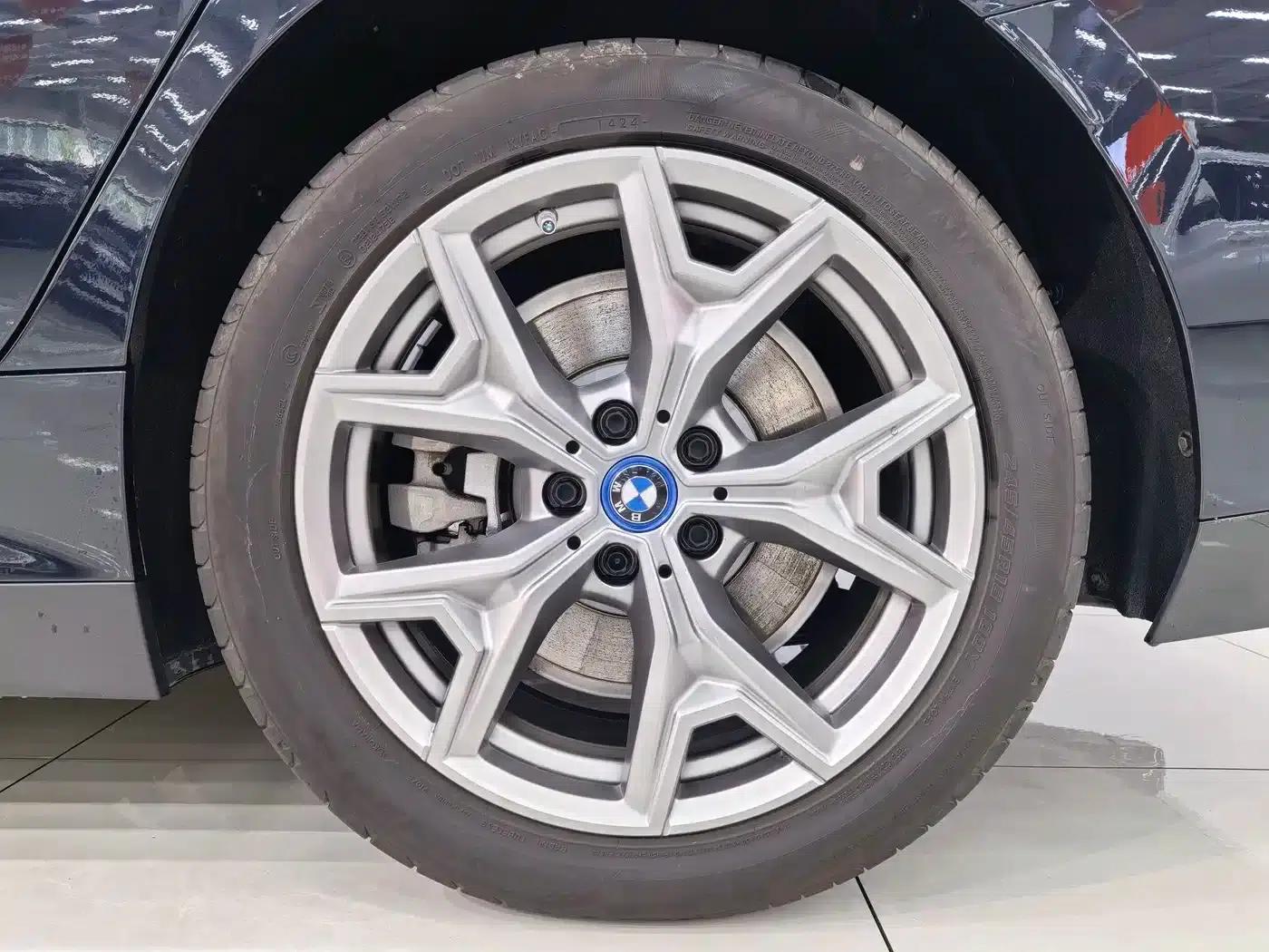 BMW i3 2024 eDrive 35L — миниатюра 23