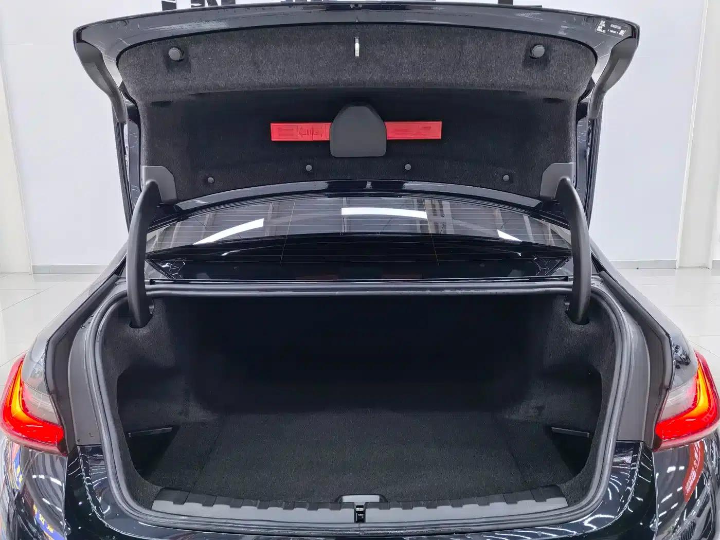 BMW i3 2024 eDrive 35L — миниатюра 24