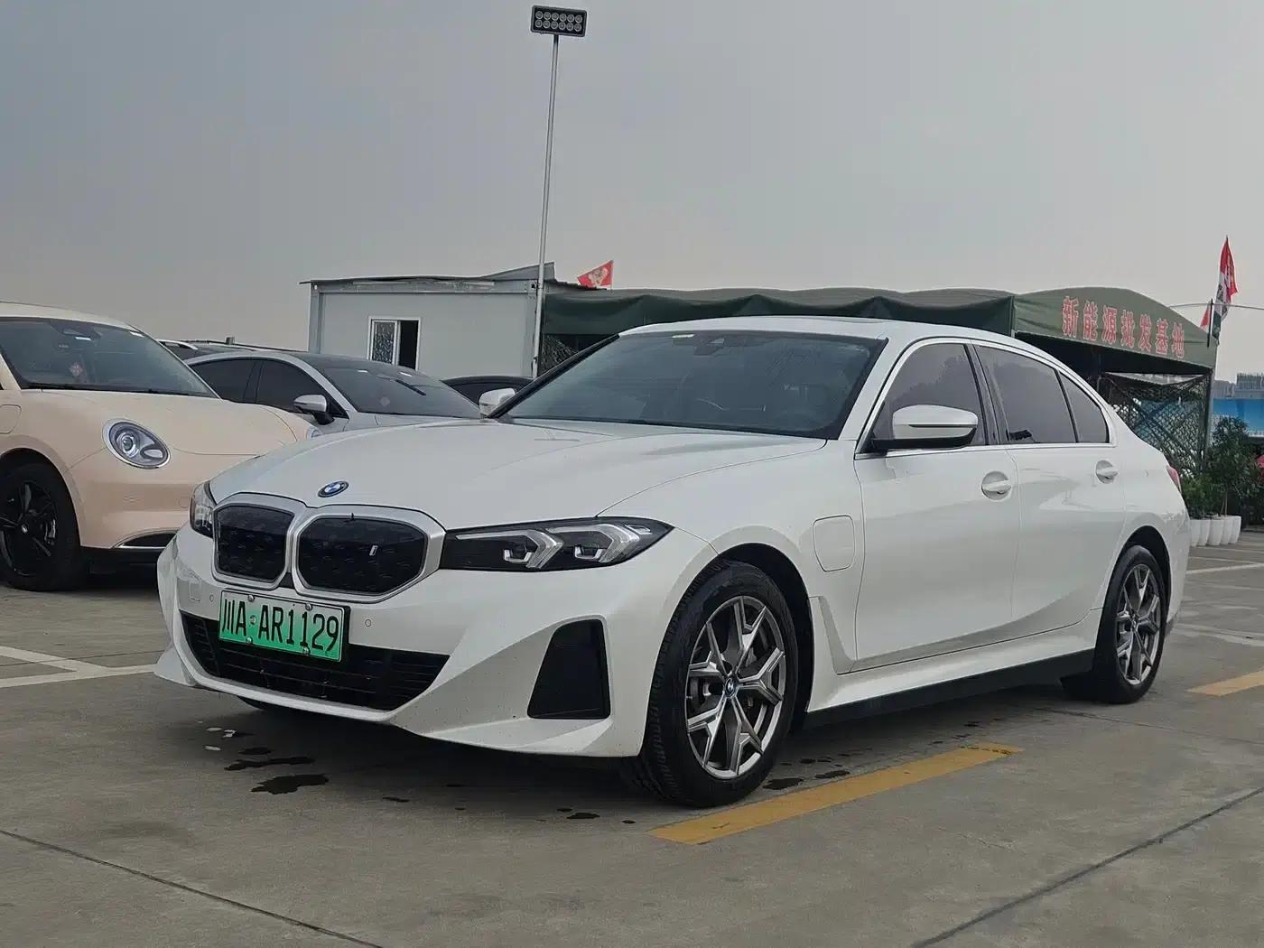 BMW i3 2022 eDrive 35L — миниатюра 1