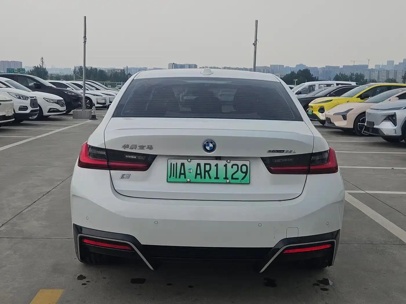 BMW i3 2022 eDrive 35L — миниатюра 5