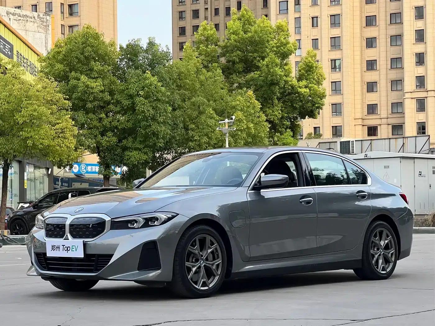 BMW i3 2022 eDrive 35L — миниатюра 1