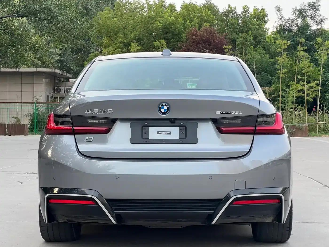 BMW i3 2022 eDrive 35L — миниатюра 4