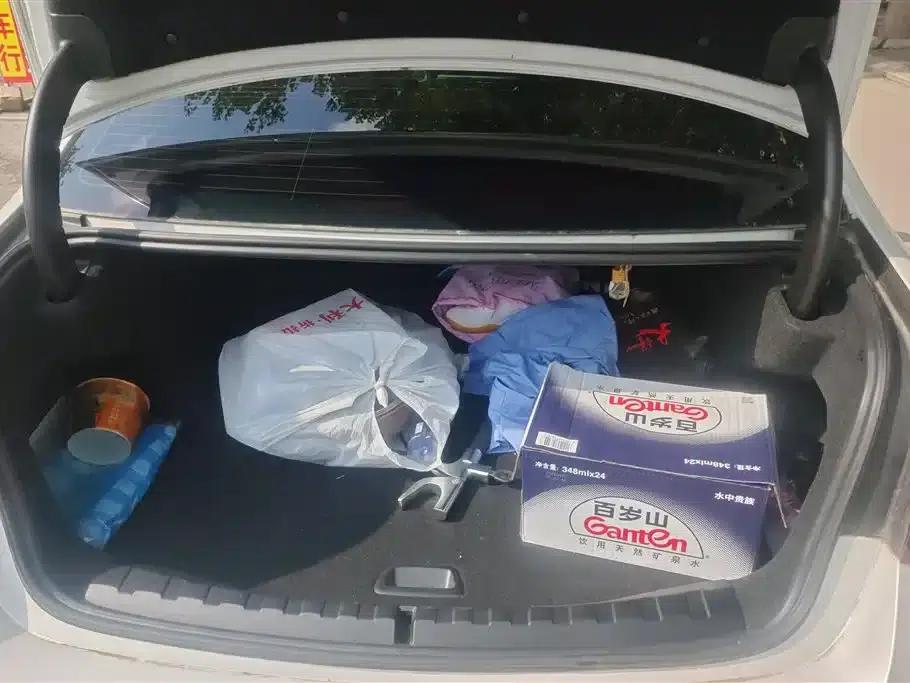BMW i3 2024 eDrive 35L — миниатюра 4