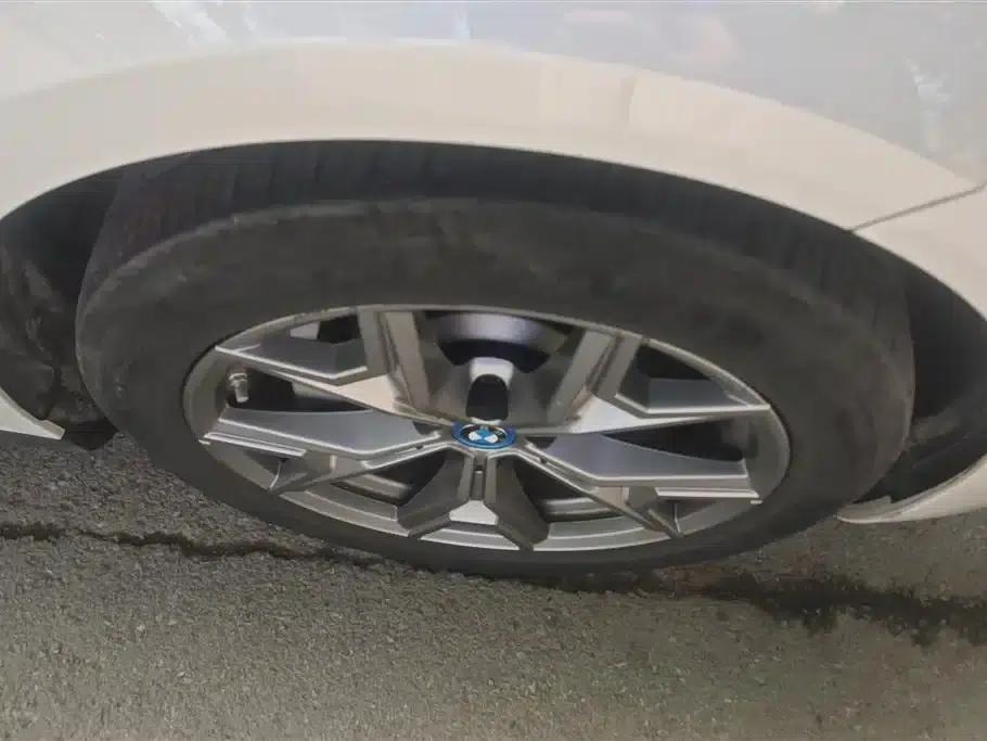 BMW i3 2024 eDrive 35L — миниатюра 6
