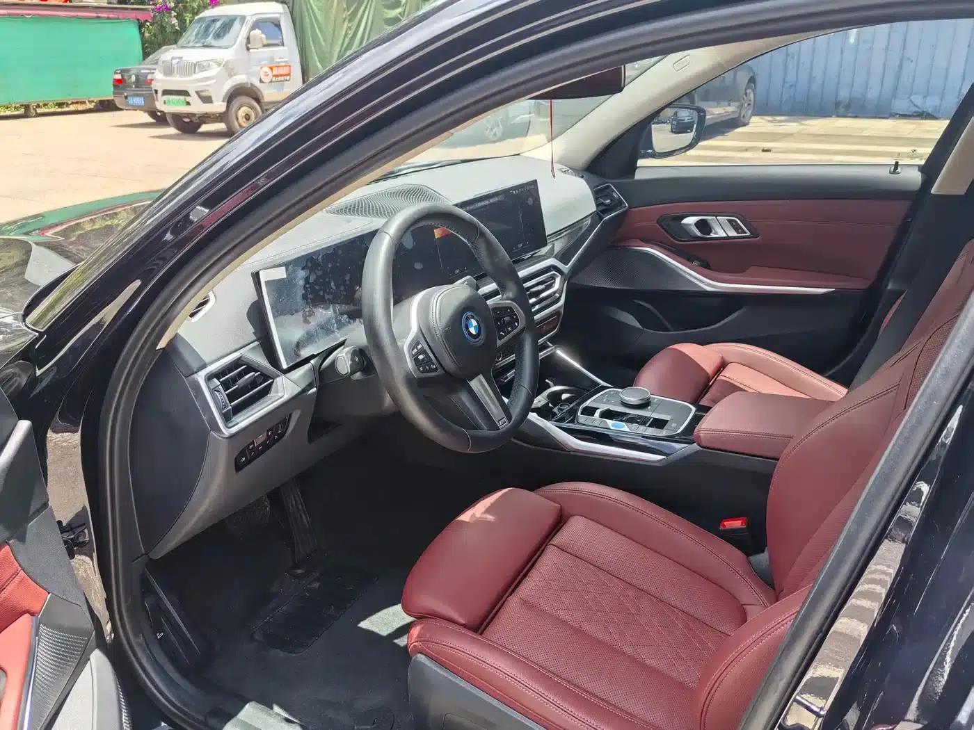 BMW i3 2024 eDrive 35L — миниатюра 4