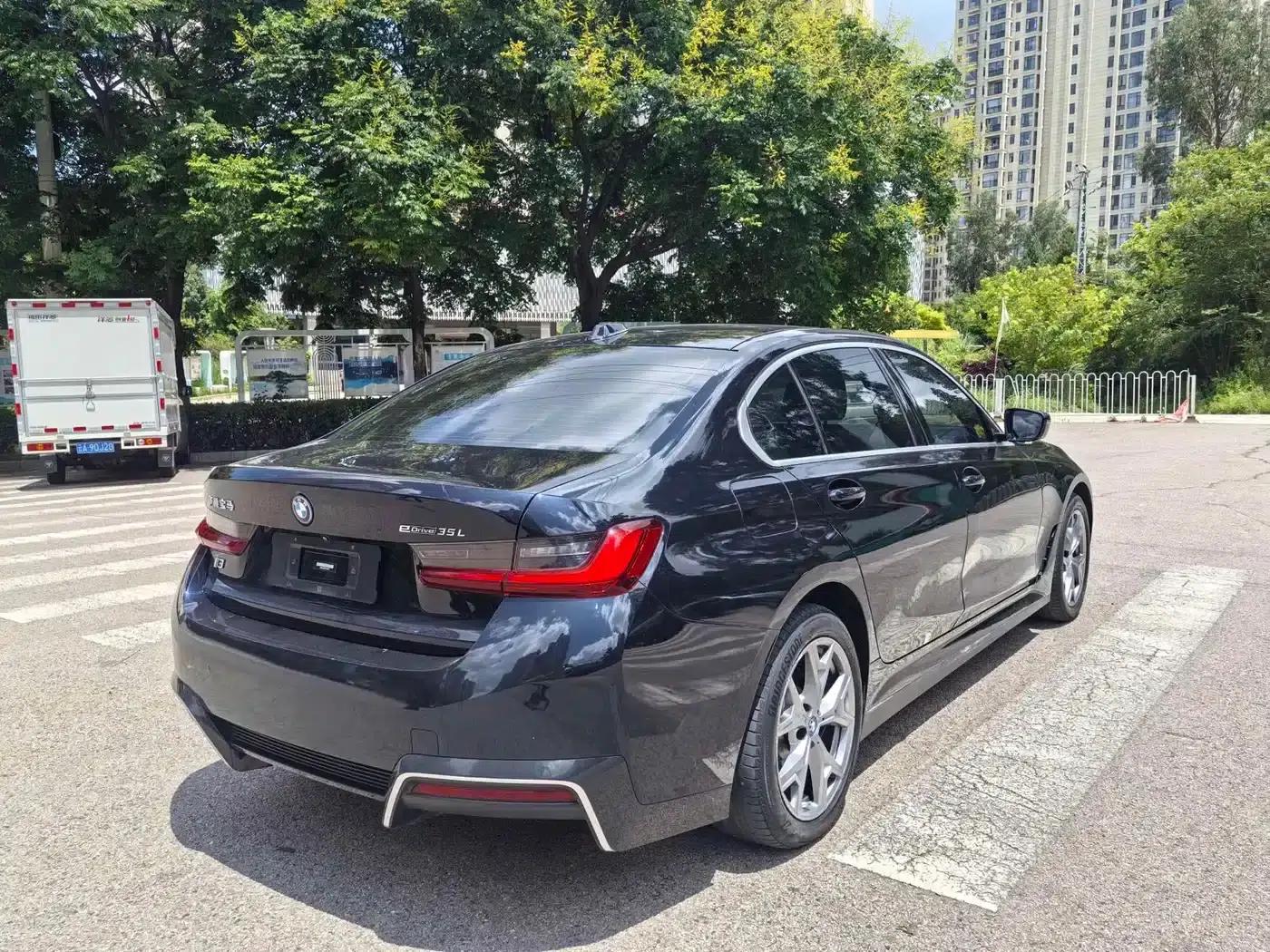 BMW i3 2024 eDrive 35L — миниатюра 8
