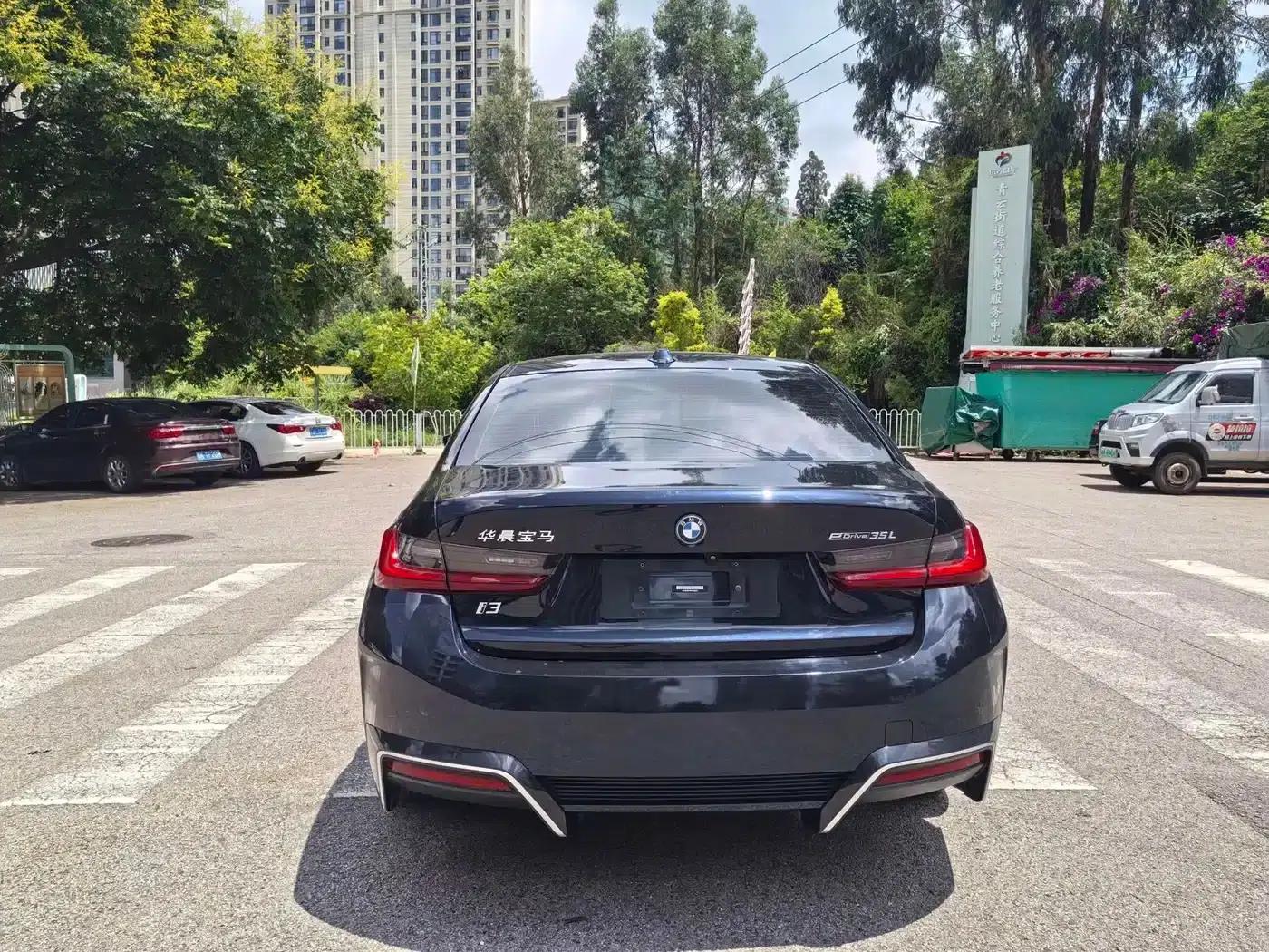 BMW i3 2024 eDrive 35L — миниатюра 10