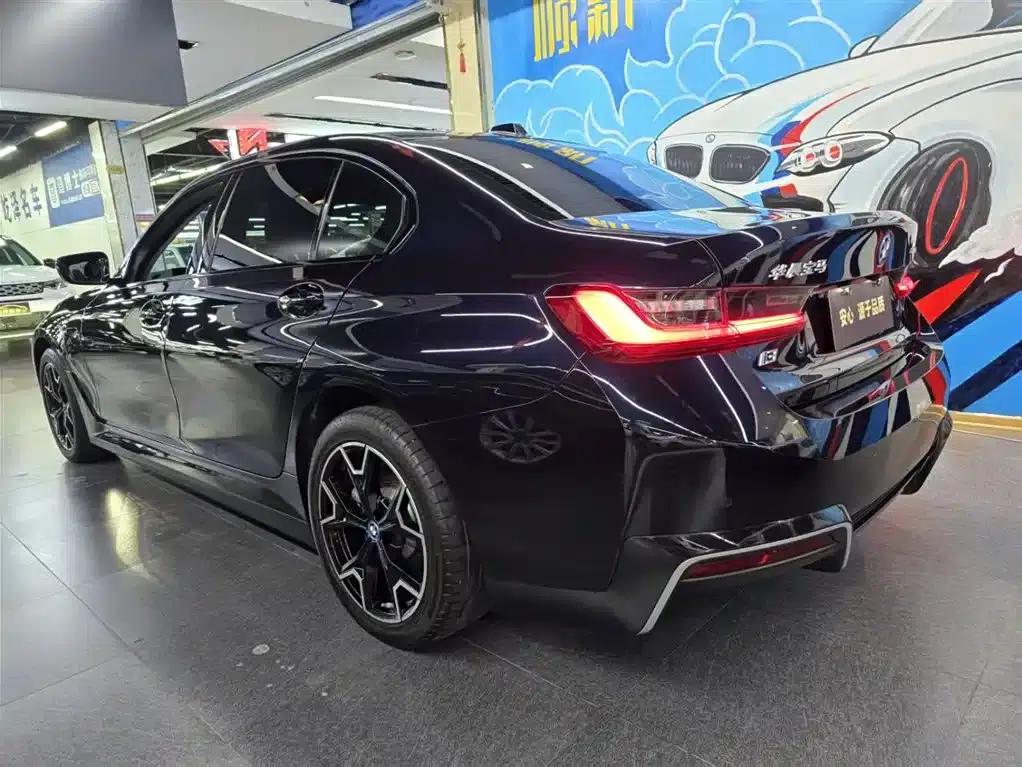 BMW i3 2024 eDrive 40 L Shadow Edition — миниатюра 3