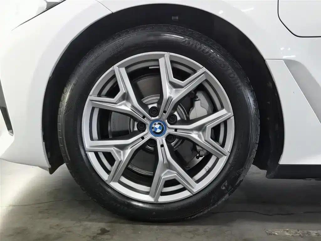 BMW i3 2022 eDrive 35L — миниатюра 17