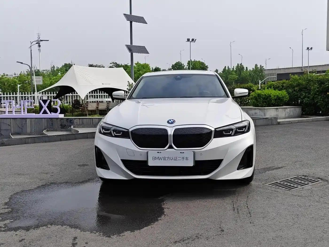 BMW i3 2024 eDrive 35L — миниатюра 2