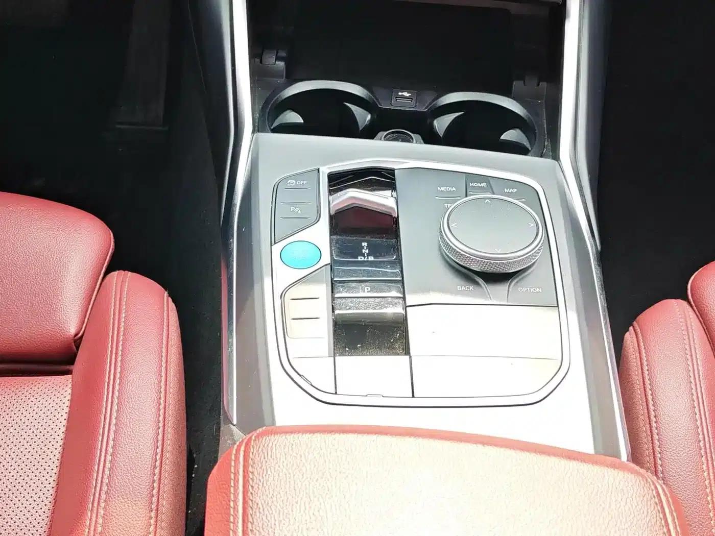BMW i3 2024 eDrive 35L — миниатюра 12