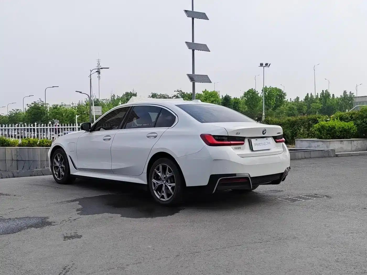 BMW i3 2024 eDrive 35L — миниатюра 6