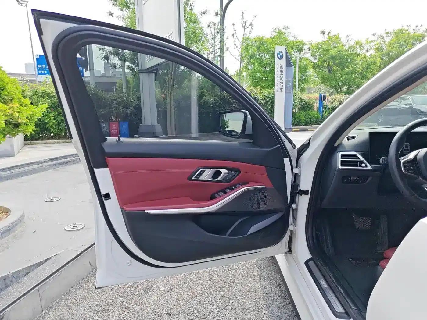 BMW i3 2024 eDrive 35L — миниатюра 10