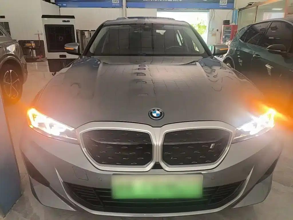 BMW i3 2022 eDrive 35L — миниатюра 3