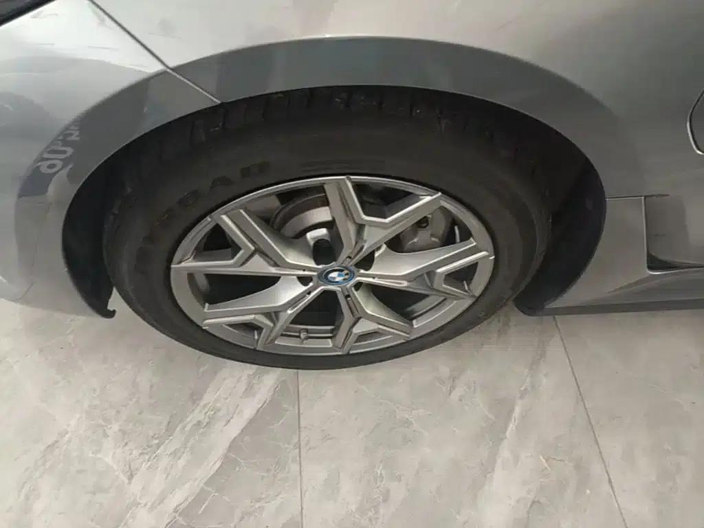 BMW i3 2022 eDrive 35L — миниатюра 23