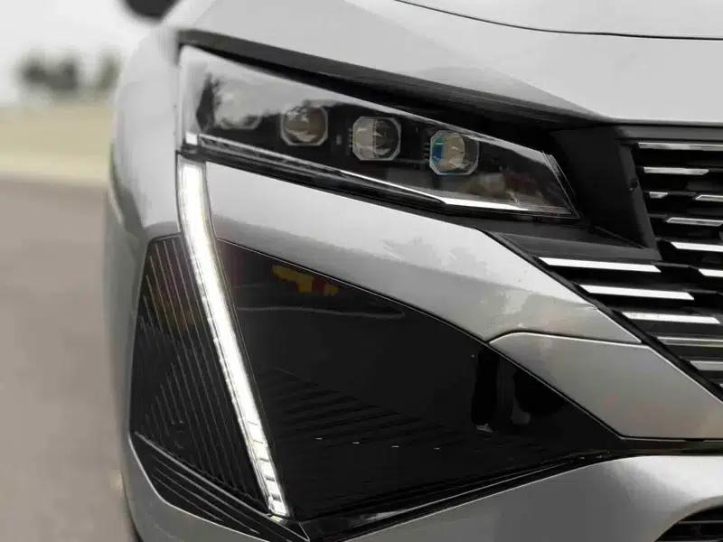 Peugeot 408X 2023 1.6T Charm Edition — миниатюра 10