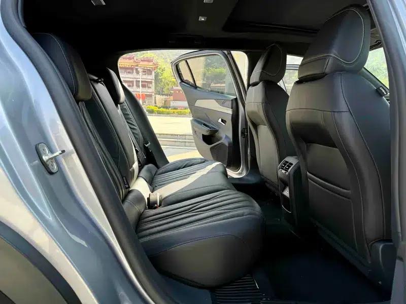 Peugeot 408X 2023 1.6T Unlimited Edition — миниатюра 28
