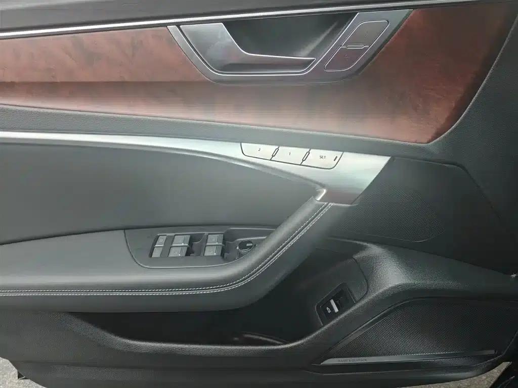 Audi A6L 2023 55 TFSI quattro Flagship Dynamic Edition — миниатюра 11