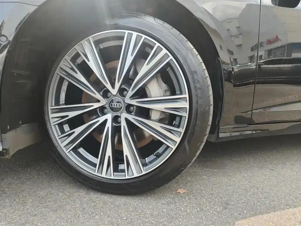 Audi A6L 2023 55 TFSI quattro Flagship Dynamic Edition — миниатюра 14
