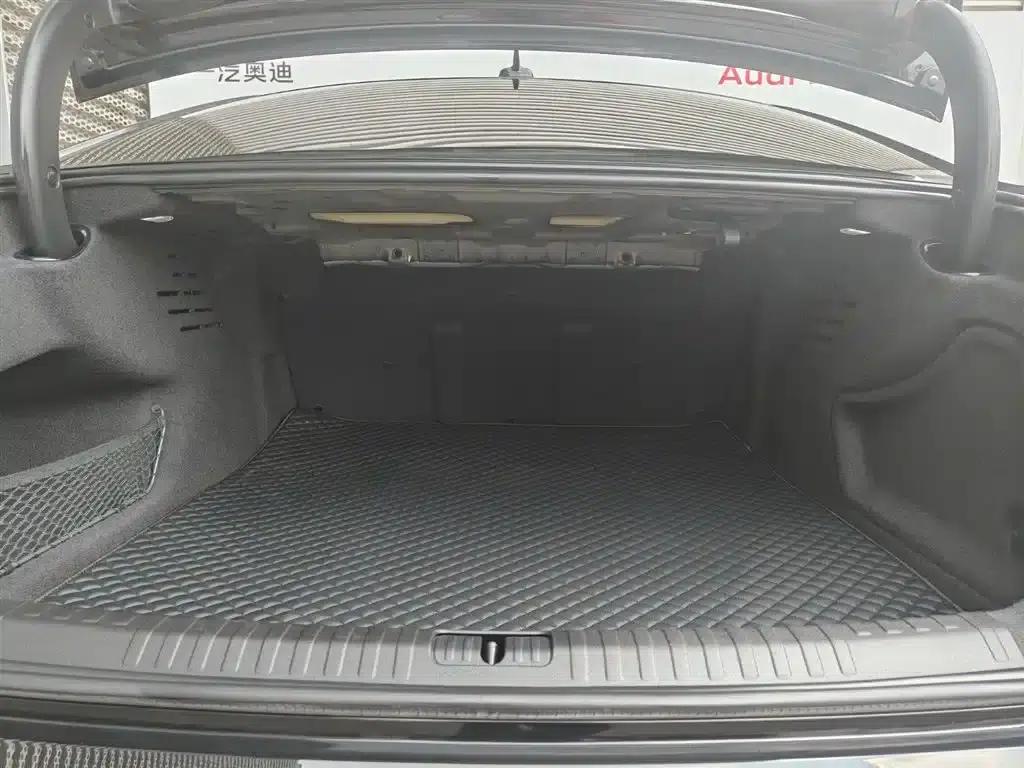 Audi A6L 2023 55 TFSI quattro Flagship Dynamic Edition — миниатюра 17