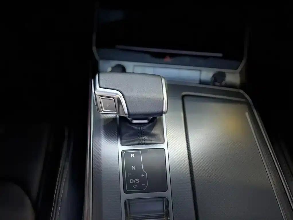 Audi A6L 2024 45 TFSI Premium Dynamic Edition — миниатюра 11