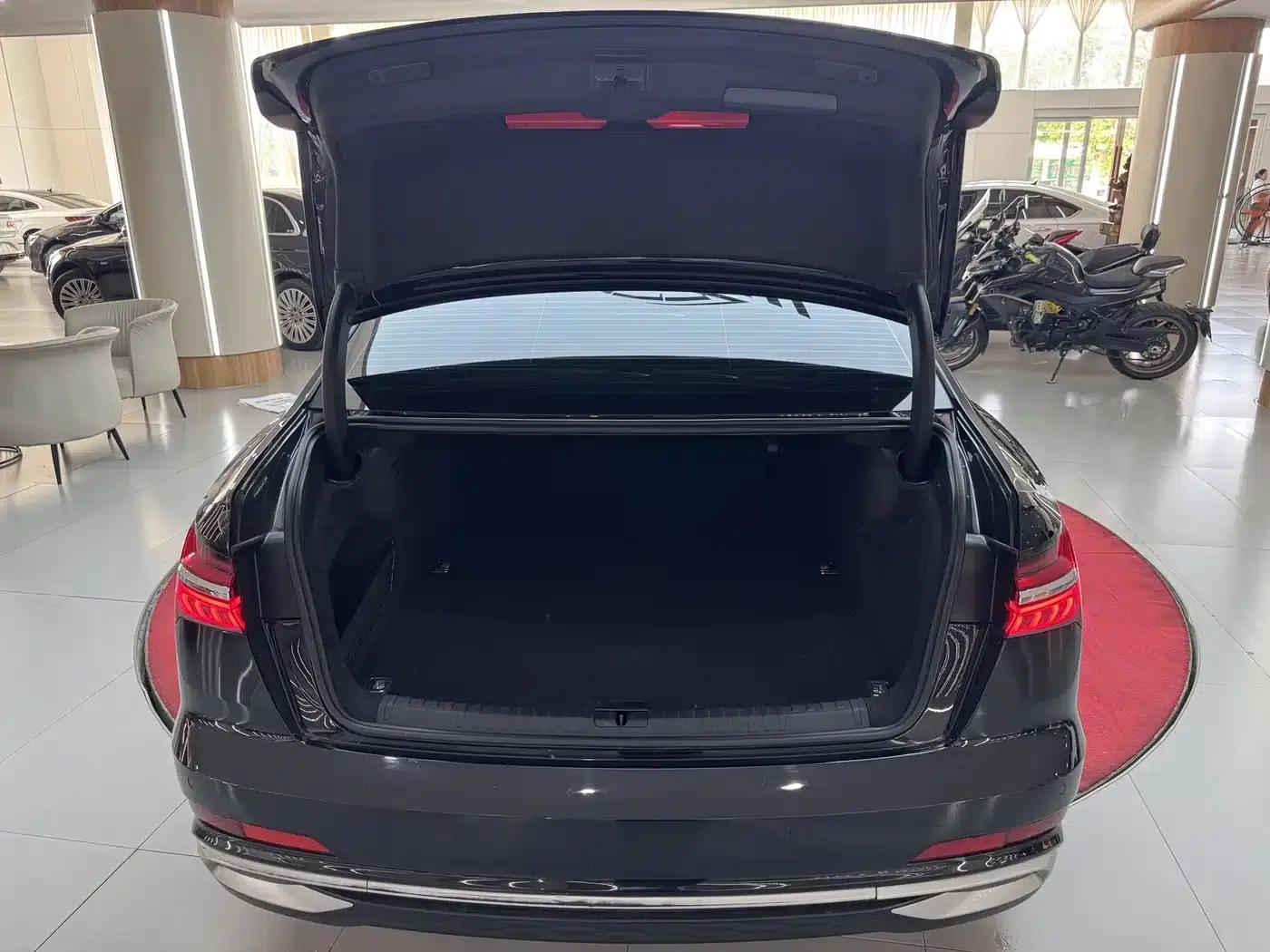 Audi A6L 2023 40 TFSI Luxury Dynamic — миниатюра 10